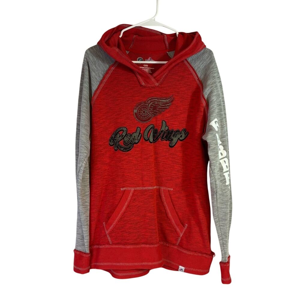 Majestic Red Wings (Fabbri) Red and Gray Distressed Hoodie Size Large E0106